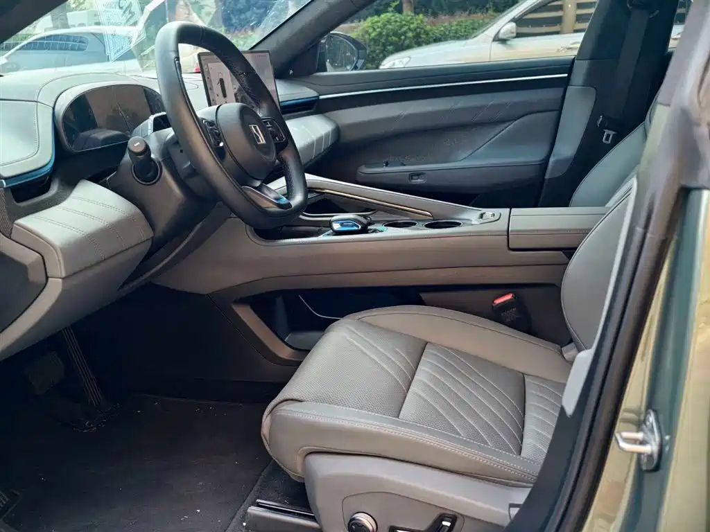 ZEEKR EXTREME KRYPTON 001