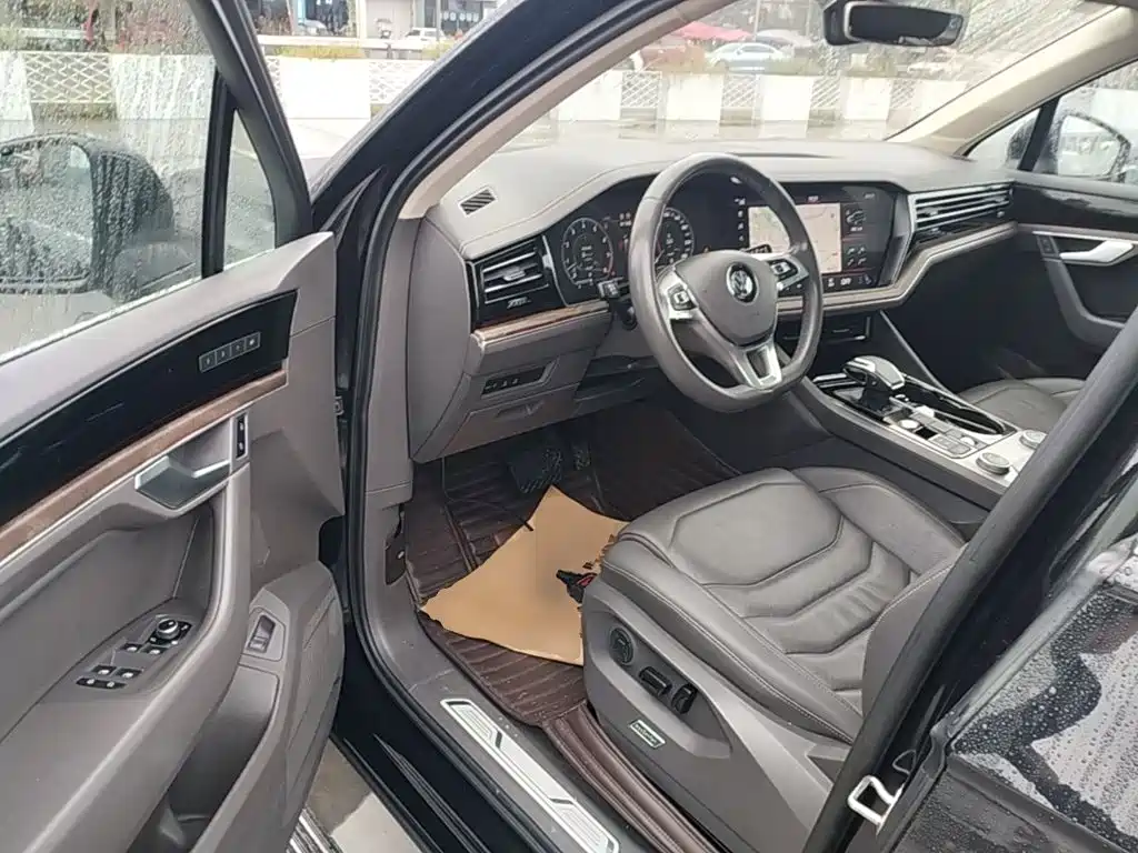 Volkswagen Touareg 2020 2019 3.0TSI Sharp Edge Edition China VI