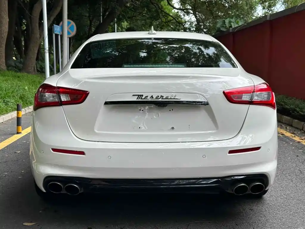 MASERATI GHIBLI