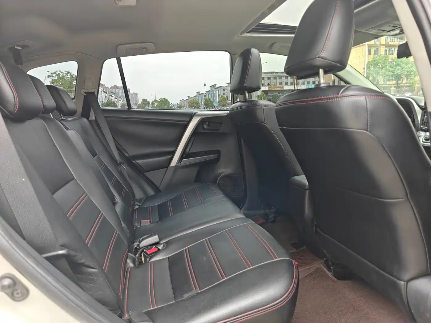 Toyota RAV4 Rongfang 2016 2.0L CVT 2WD Comfort (China V) фото 15