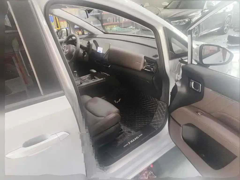Wuling Motors Xingguang 730 2026 2025 Model Base Version