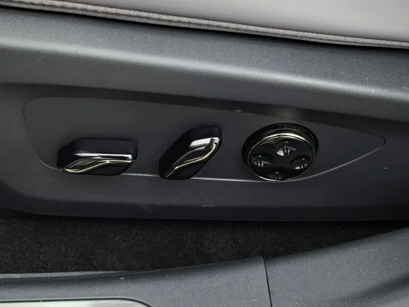 Voyah Passion 2024 2024 PHEV AWD Ultra Long Range Flagship