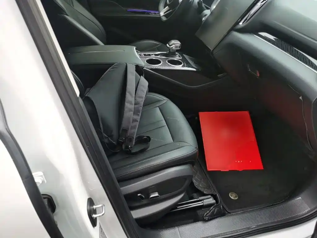 Hongqi HS3 PHEV 2024 2024 PHEV 115km Power Edition