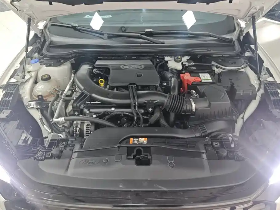 Ford Mondeo 2024 2023 EcoBoost 245 Premium