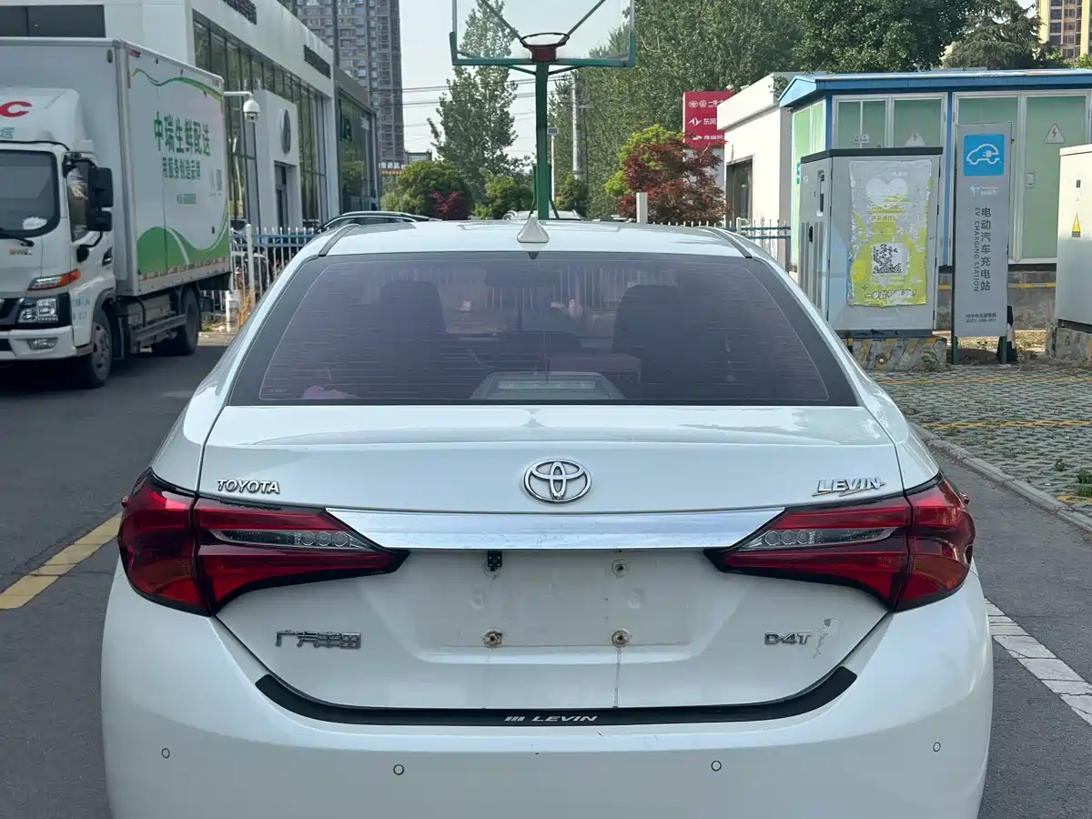 Toyota Levin 2017 Facelift 185T CVT Elite (China V) фото 7