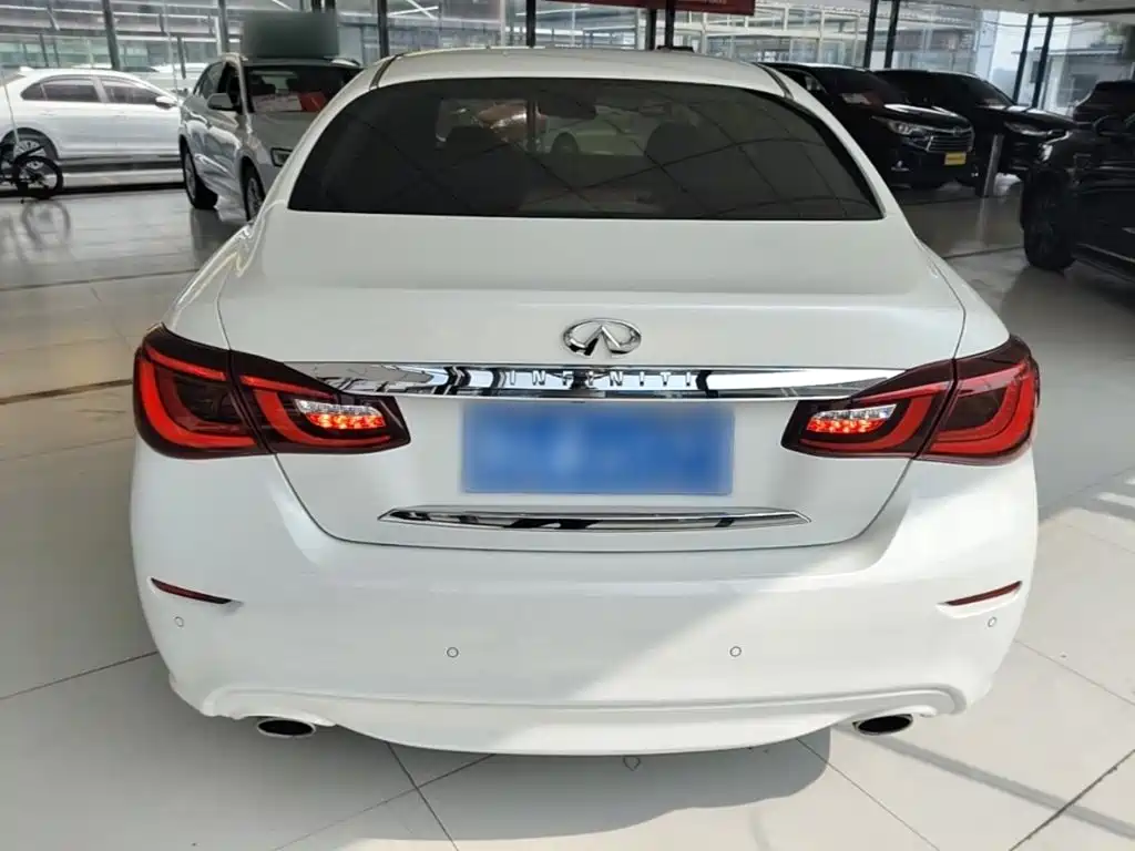 Infiniti Q70 2016 2015 Q70L 2.5L Enjoyment Edition