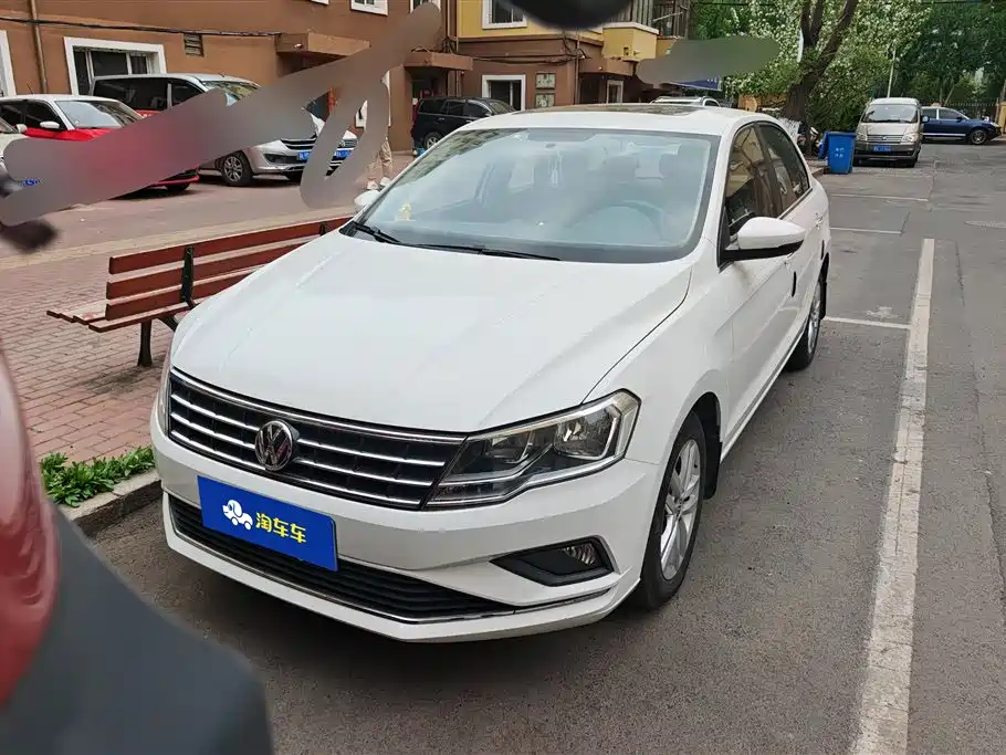 Volkswagen Jetta 2017 1.5L Manual Comfort фото 2