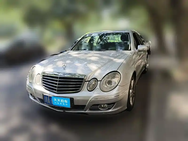 Mercedes-Benz E-Class E 230 Fashion