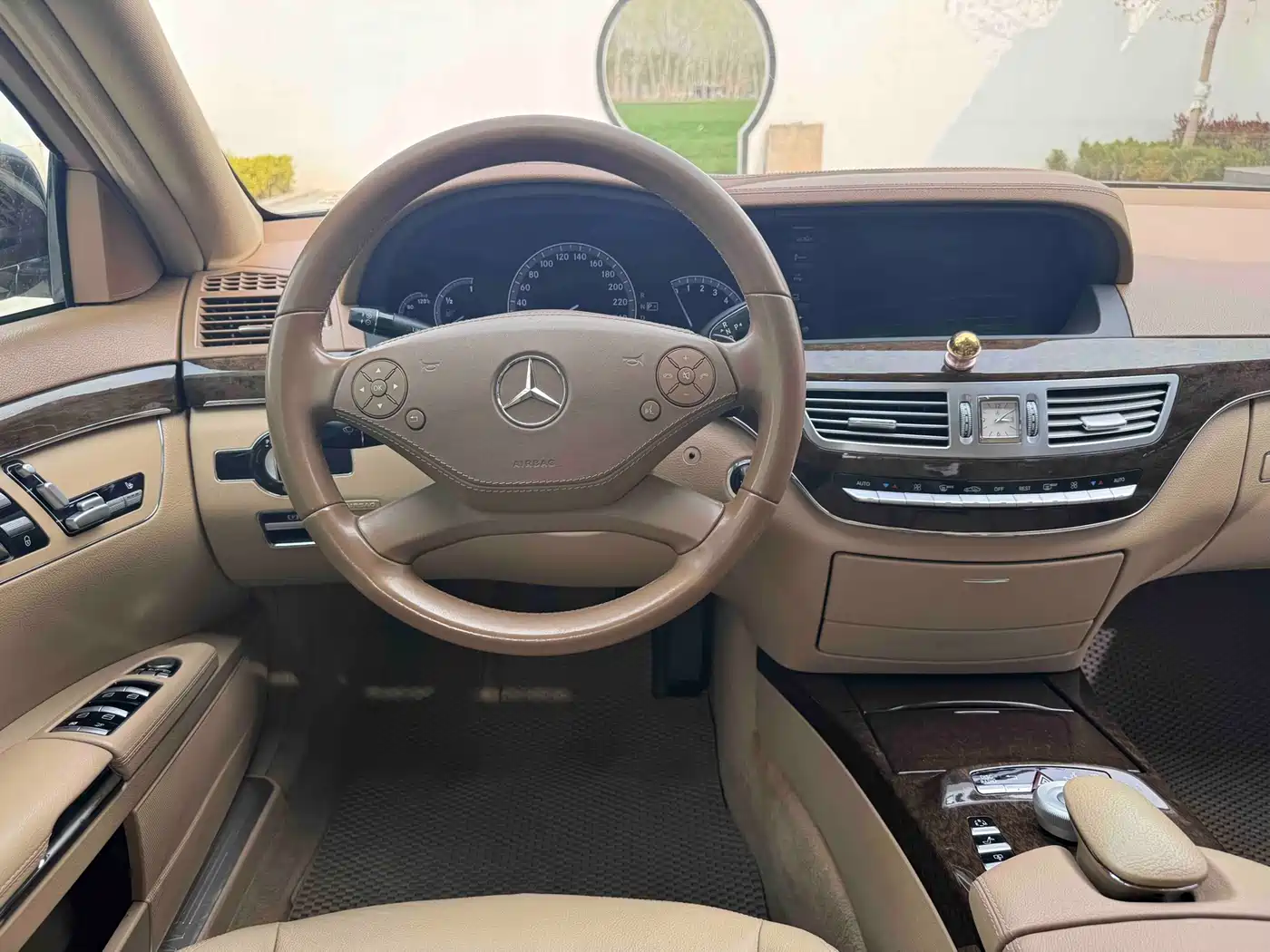 Mercedes-Benz S-Class 2012 S 300 L Business Simplified Edition фото 6