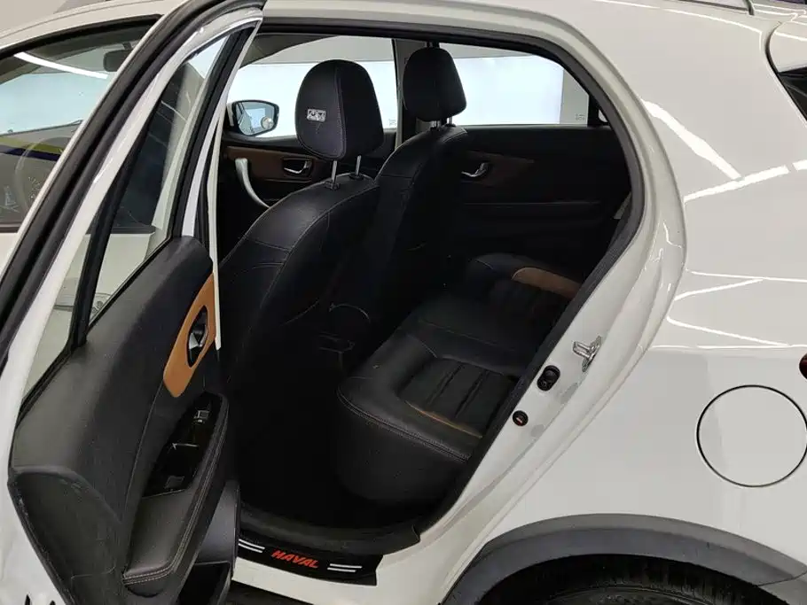 Haval H1 2015 2015 1.5L AMT Urban