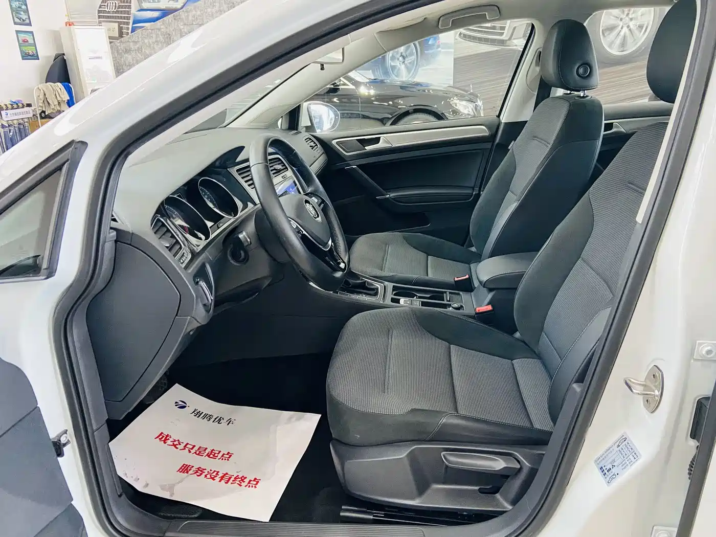 Volkswagen Golf 2018 230TSI Automatic Comfort фото 8