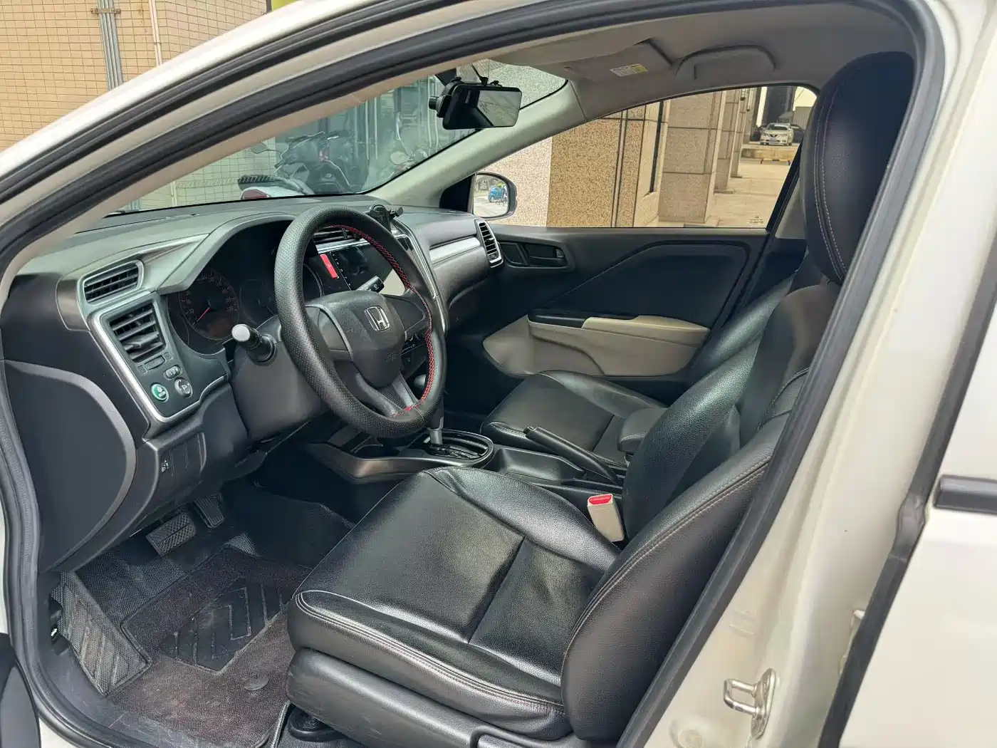 Honda Greiz 2017 2016 1.5L CVT Classic Edition