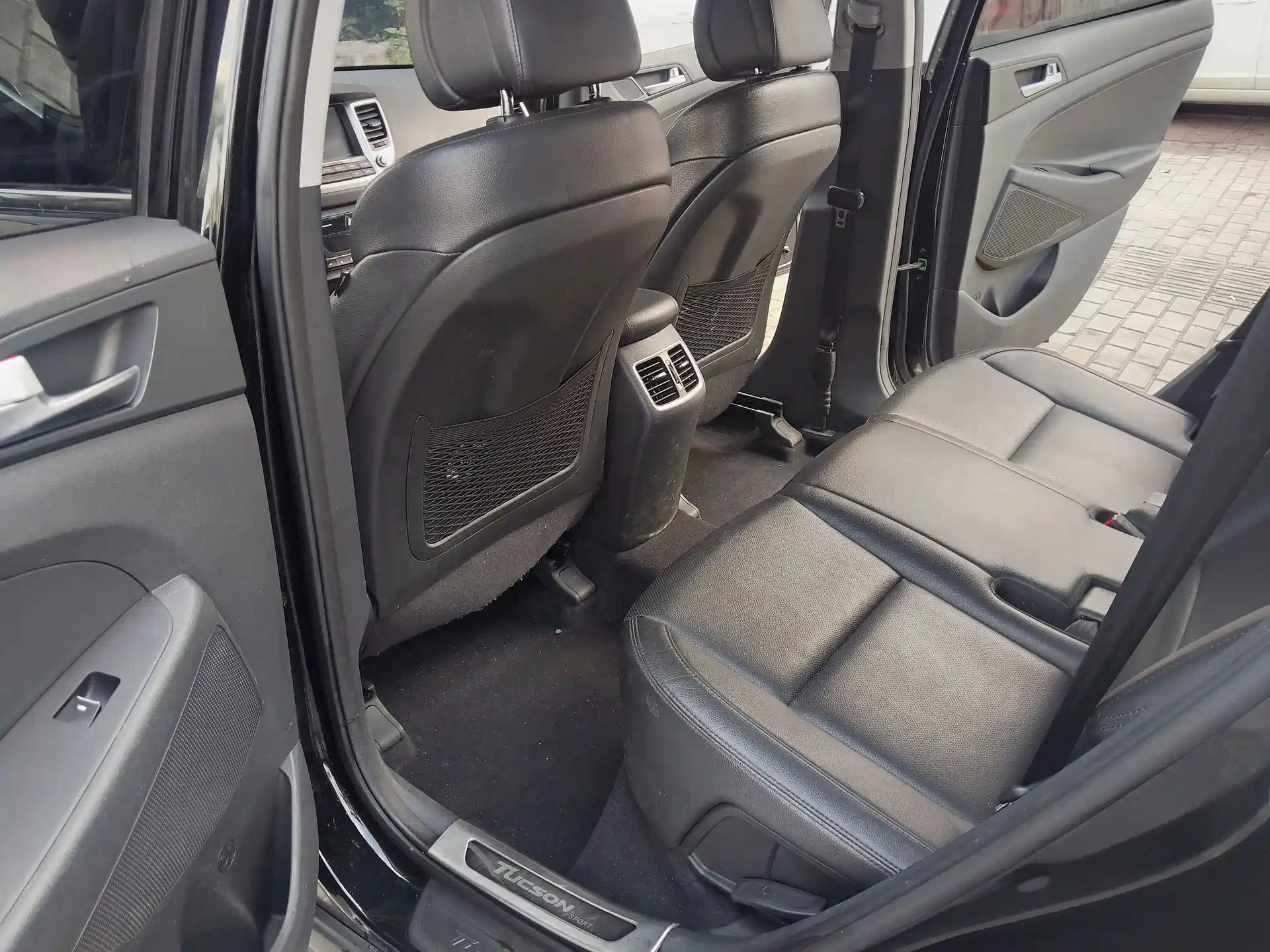 Фото 8 - Hyundai Tucson