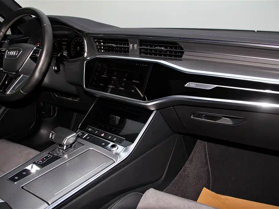 Audi A6L 2021 45 TFSI Exclusive Sport фото 22