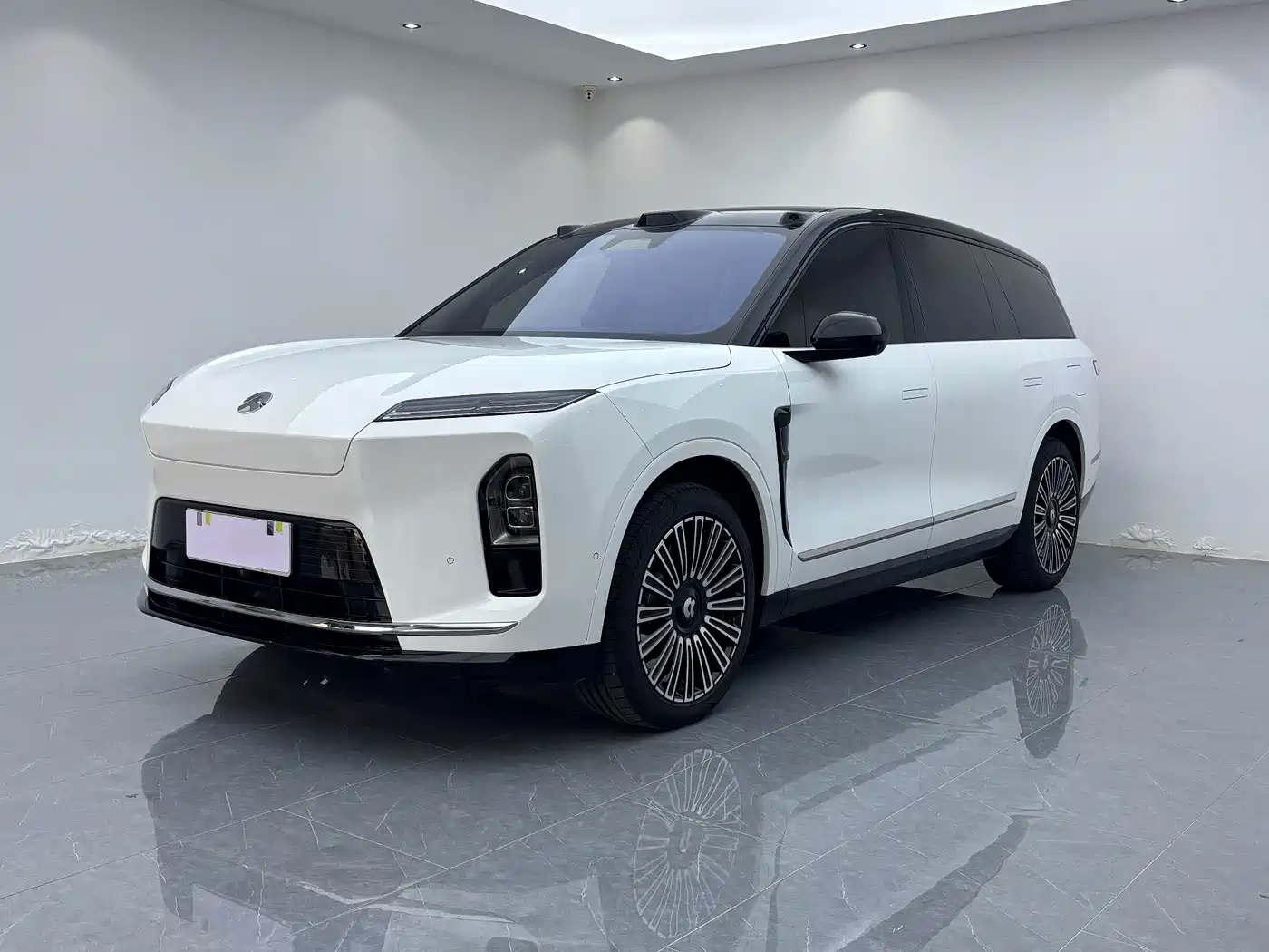 NIO ES8 2026 2025 Model 6-Seat Executive Luxury Edition