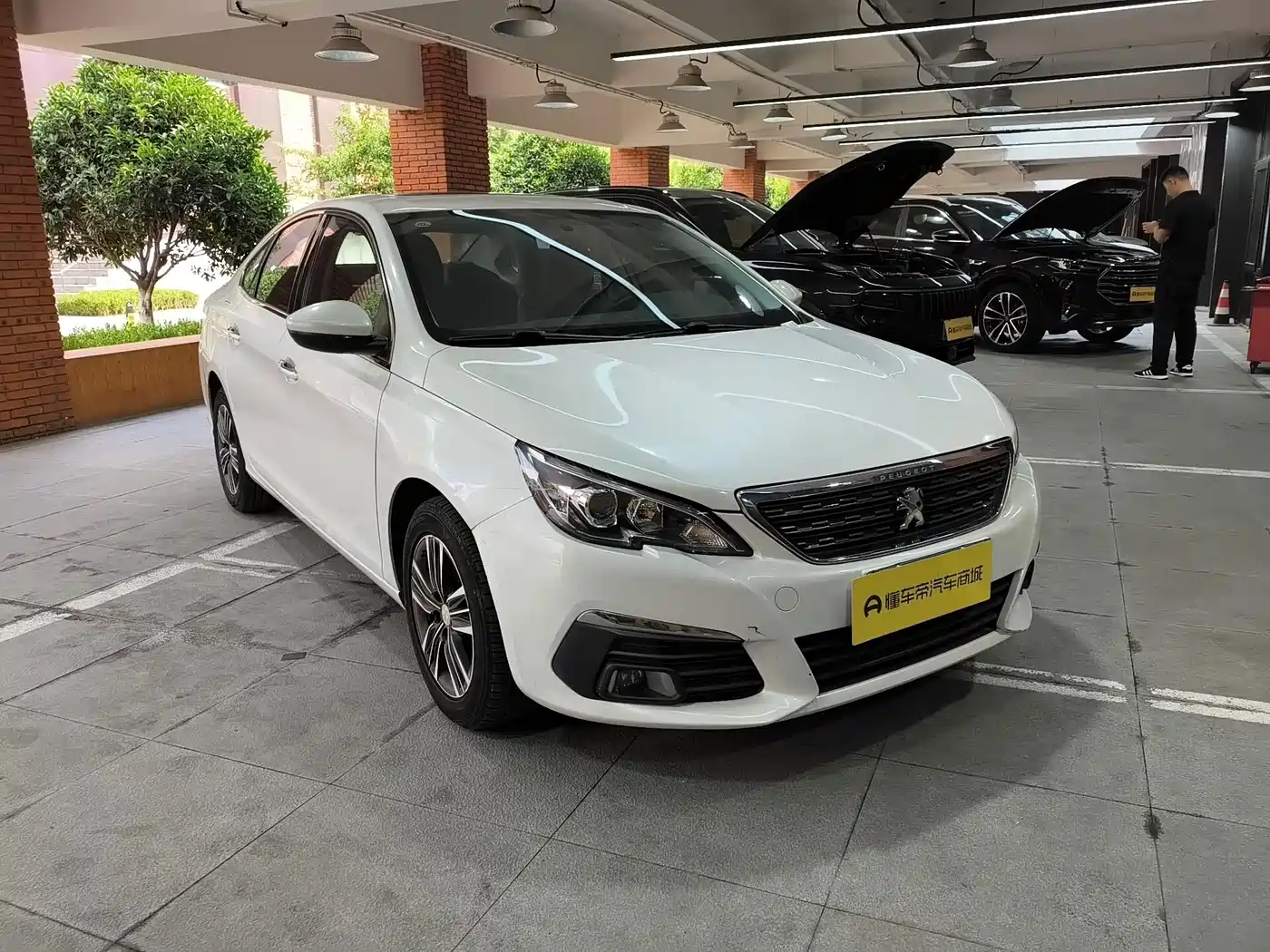 Peugeot 308 2017 2016 1.6L Automatic Luxury