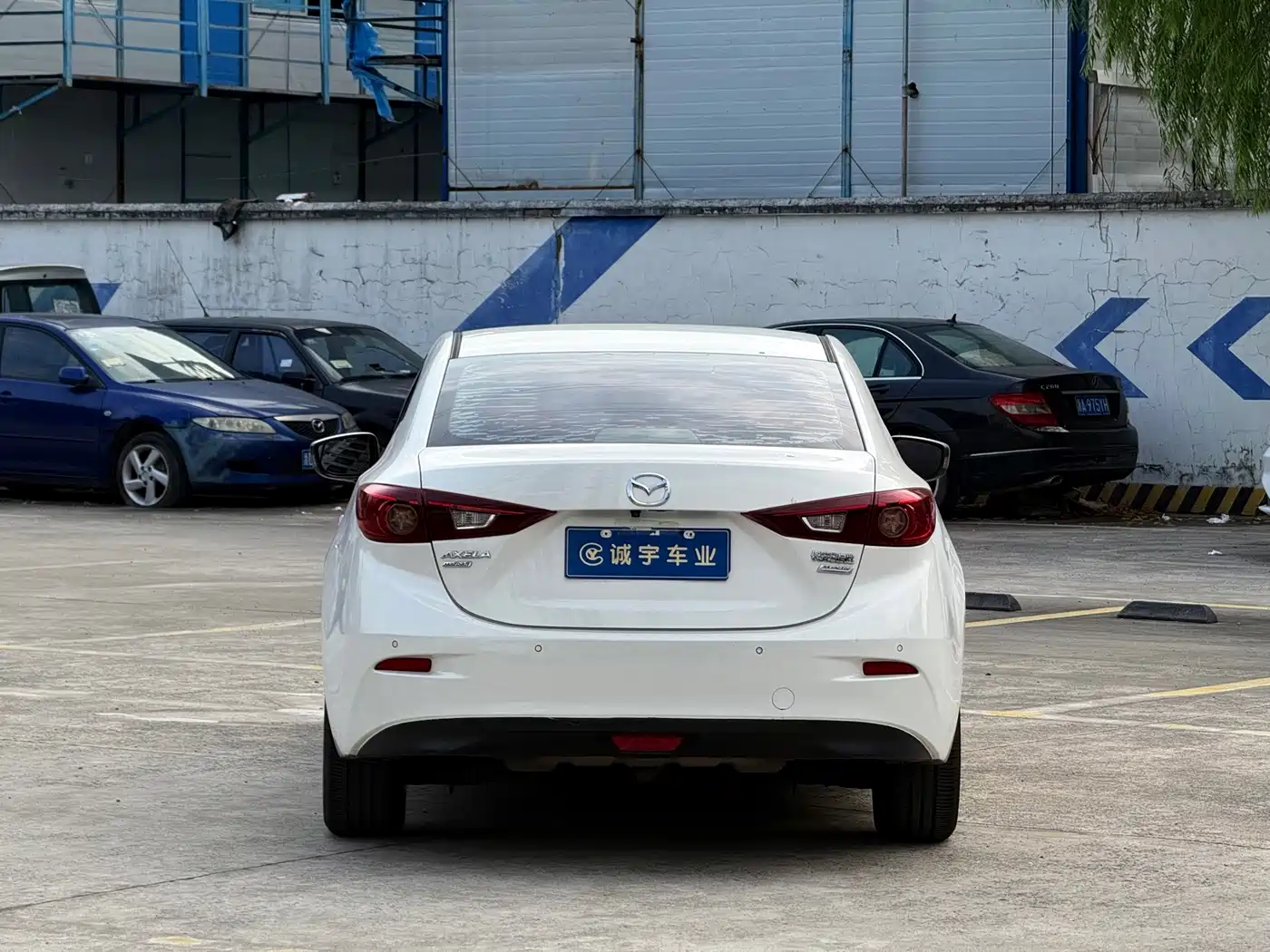 Mazda Mazda 3 2014 2014 Sedan 1.5L Automatic Luxury