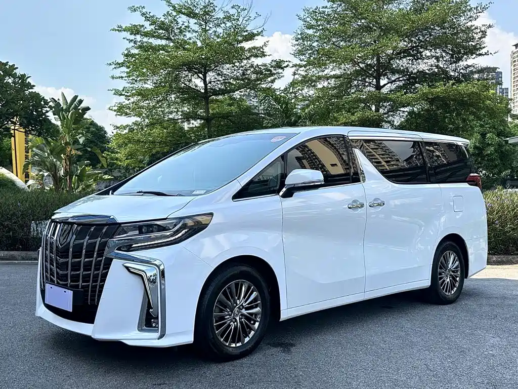 Photo 1 - Toyota Alphard