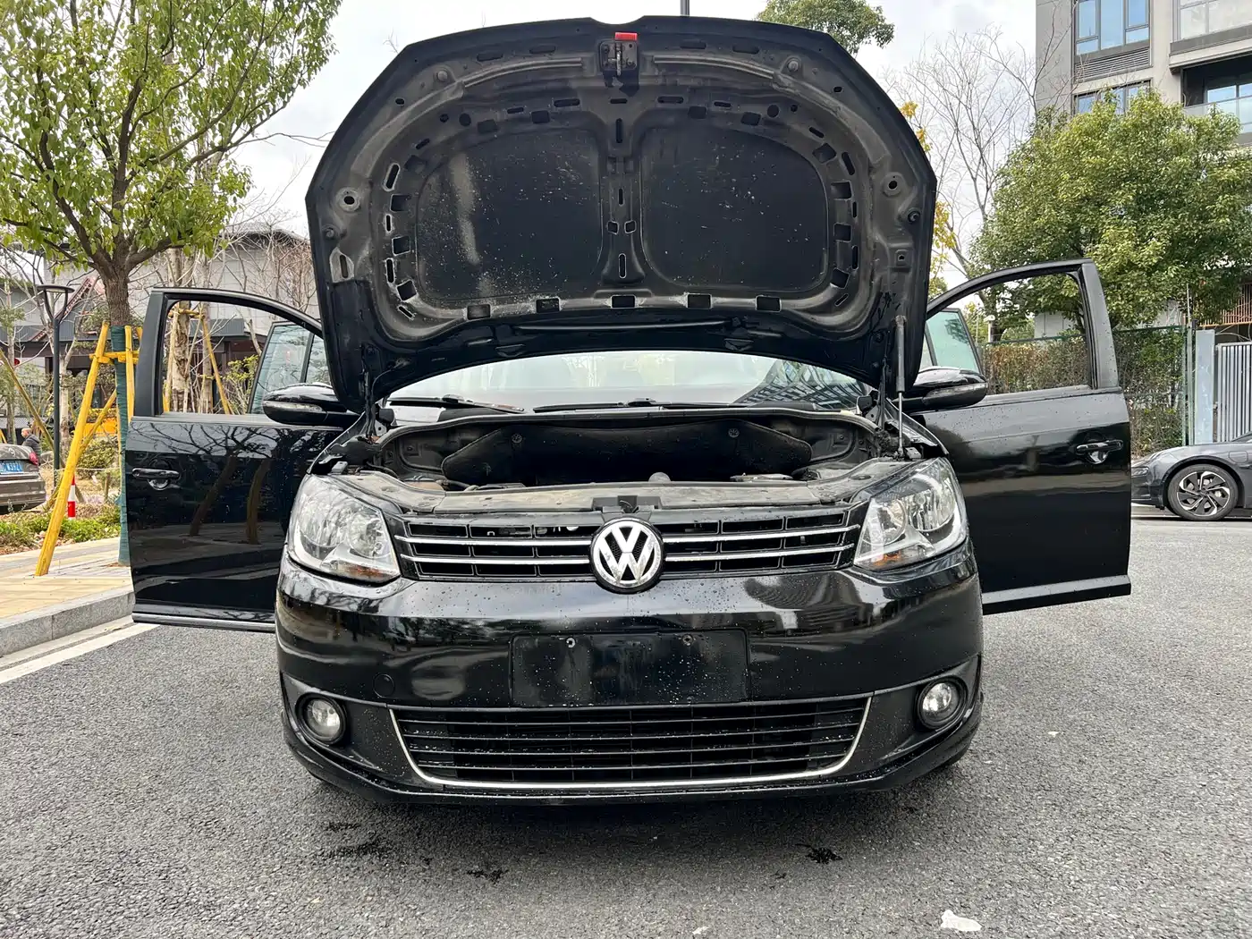 Volkswagen Touran 2015 1.4T DSG Comfort Edition 5-seater фото 22