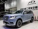 Фото 2 - Lincoln Navigator