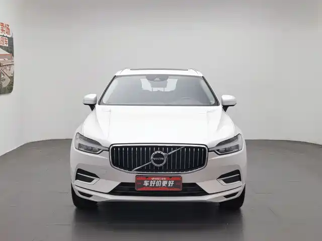 Volvo XC60 2020 T5 AWD Inscription Luxury Edition — фото 3