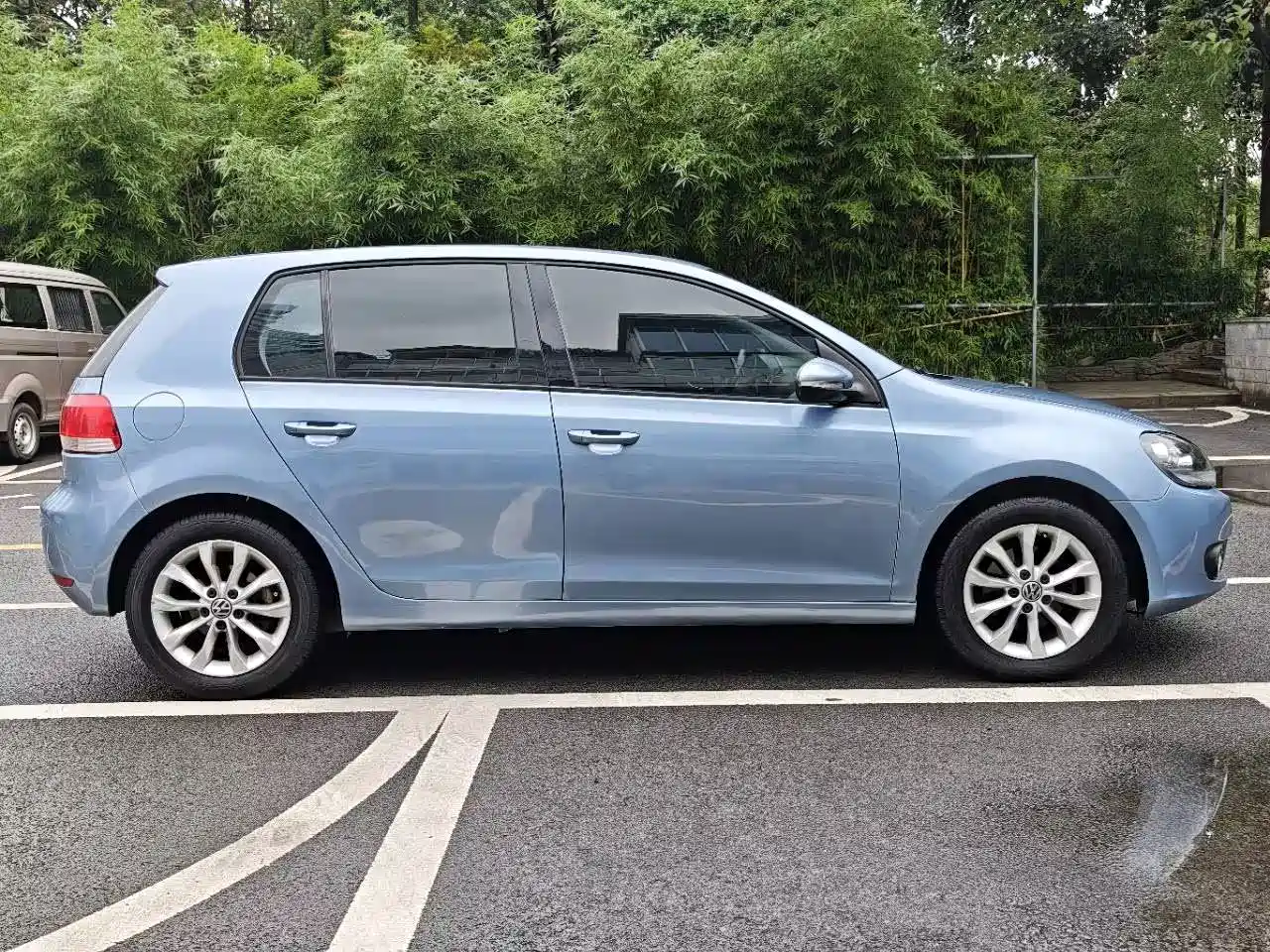 Фото 8 - Volkswagen Golf