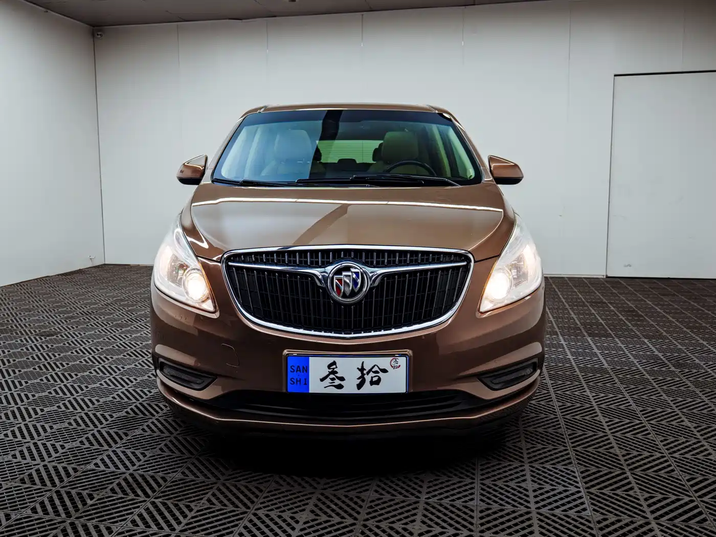 Buick GL8 2018 28T Premium Model China VI фото 2