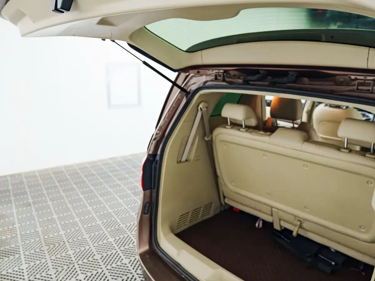 Buick GL8 2018 28T Premium Model China VI фото 14