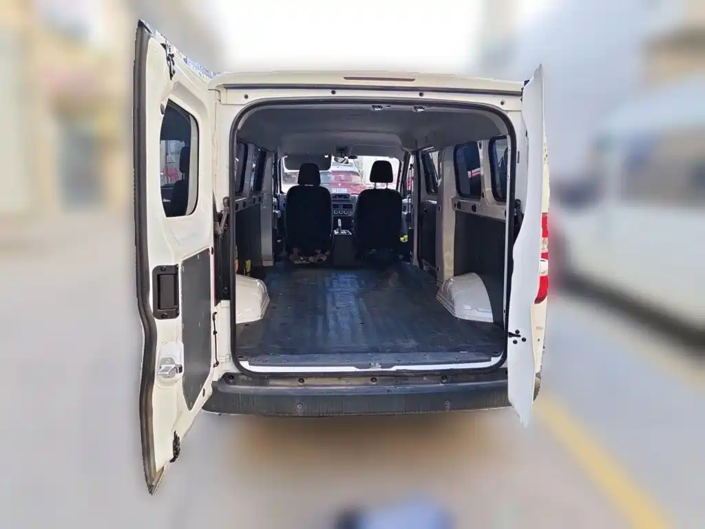 Wuling Motors Wuling Yangguang 2025 2025 400km Bus Comfort Edition