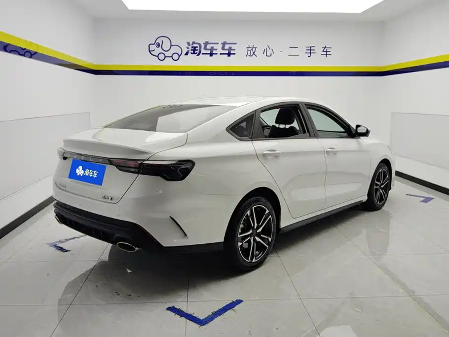 Фото 3 - Geely Binrui