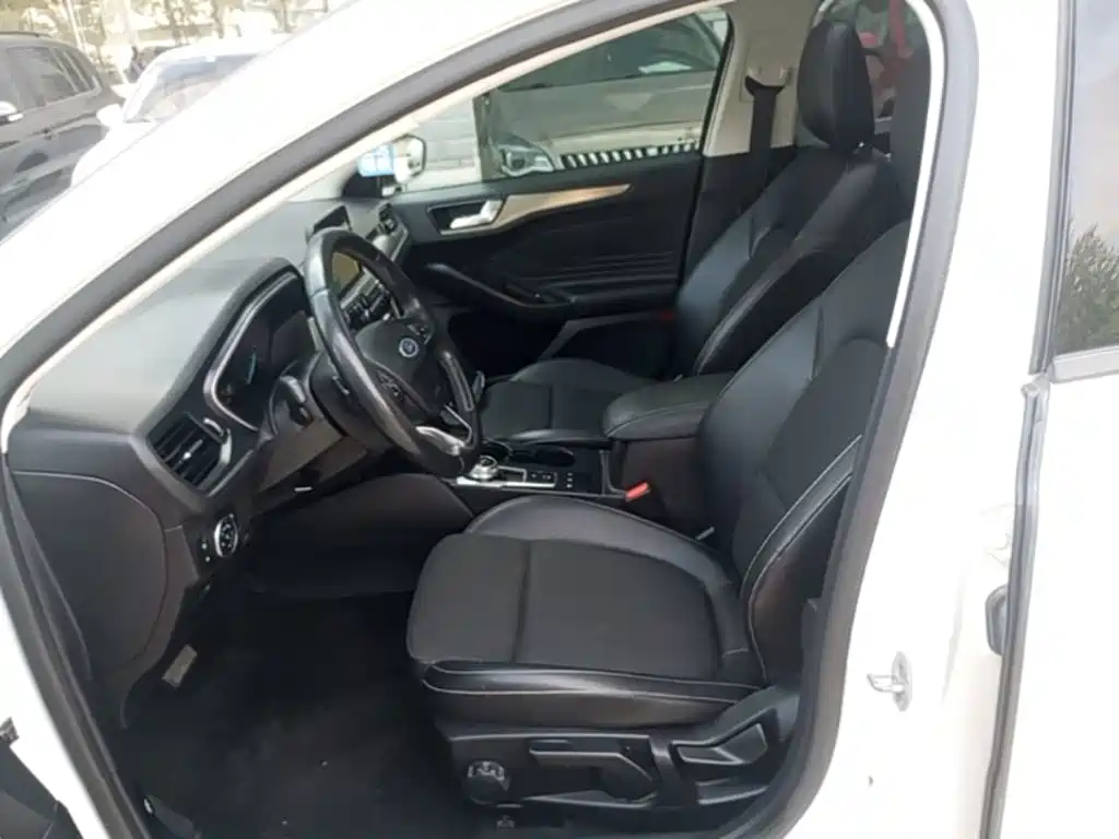 Ford Focus 2019 2019 Hatchback EcoBoost 180 Automatic Fengchao
