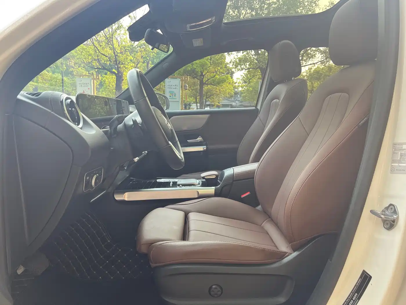 Mercedes-Benz GLB 2023 GLB 220 Dynamic фото 5