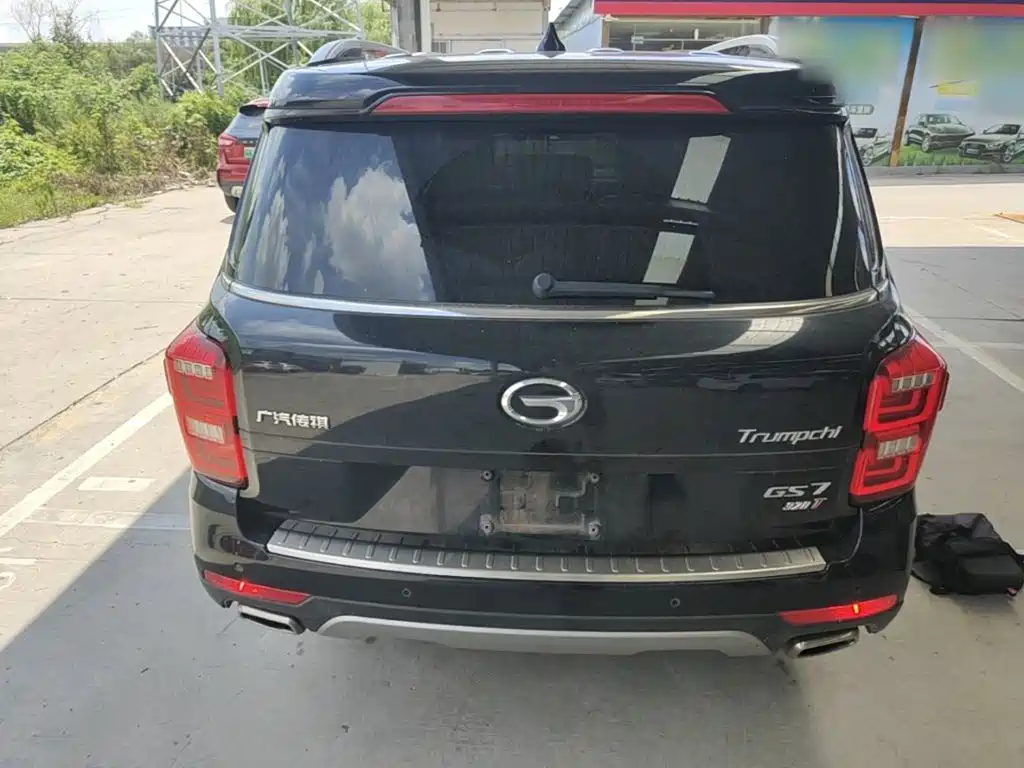 GAC Trumpchi Trumpchi GS7 2019 2017 320T 2WD Luxury Smart Connect