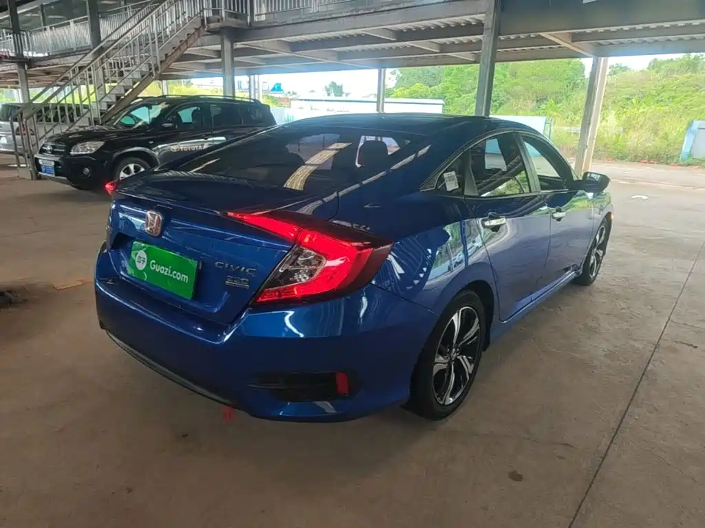 Photo 7 - Honda Civic