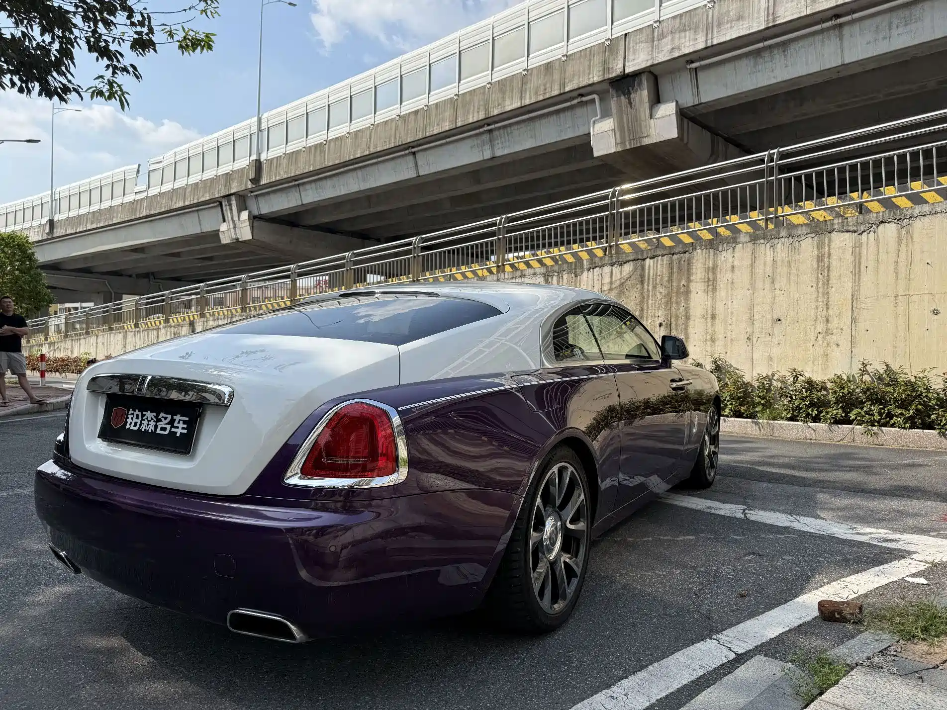 Фото 2 - Rolls-Royce Wraith