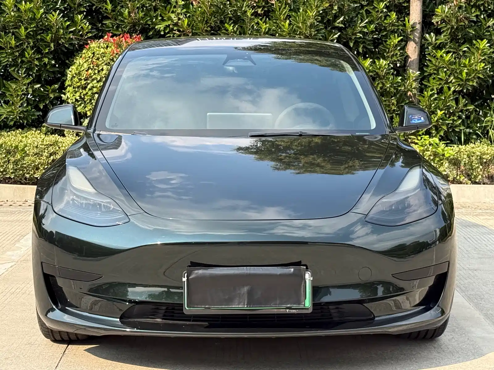 Фото 2 - Tesla Model 3
