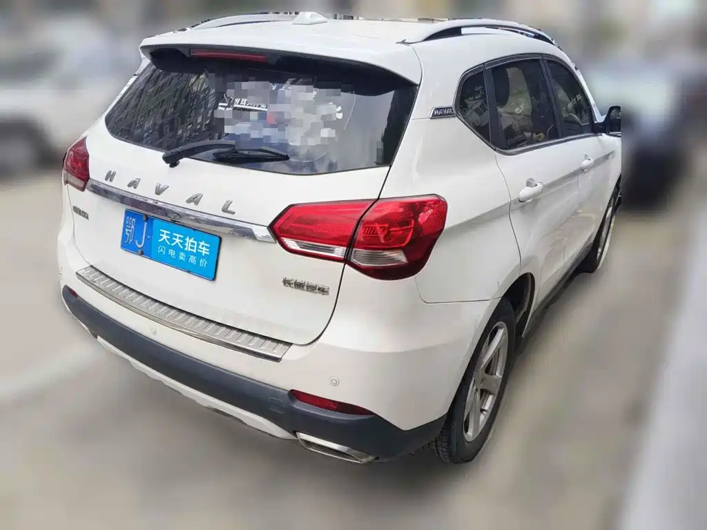 Фото 2 - Haval H2