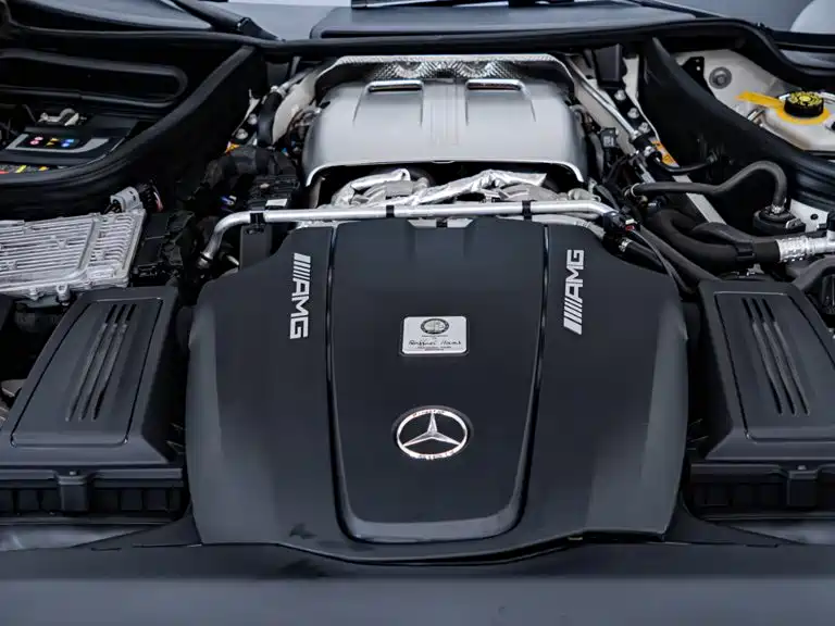 Photo 21 - Mercedes-Benz AMG GT