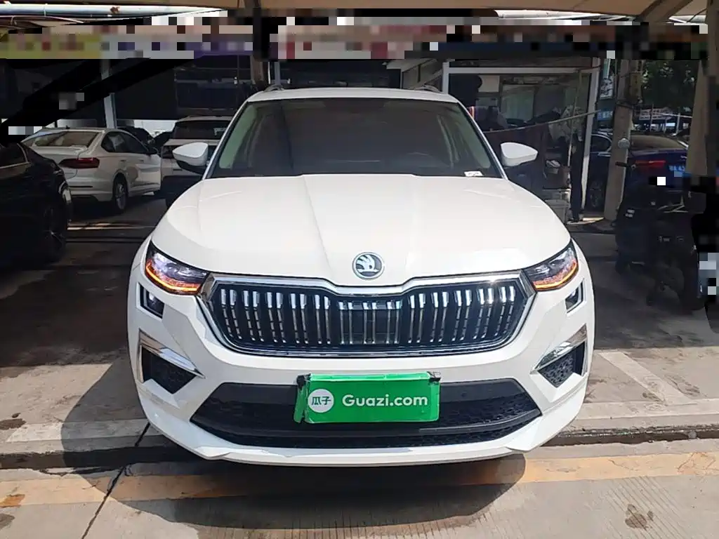 Škoda Kodiaq 2023 2022 Facelift TSI330 7-seat FWD Luxury Edition
