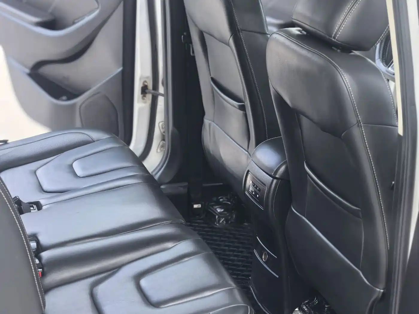 Dongfeng Fengguang Fengguang 580 2016 2016 Model 1.5T Manual Comfort Version