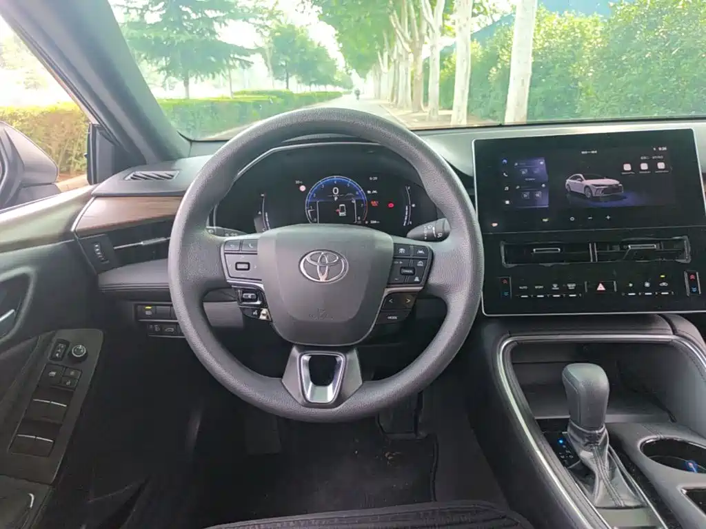 Toyota Avalon 2025 2024 Model 2.0L Progressive Edition