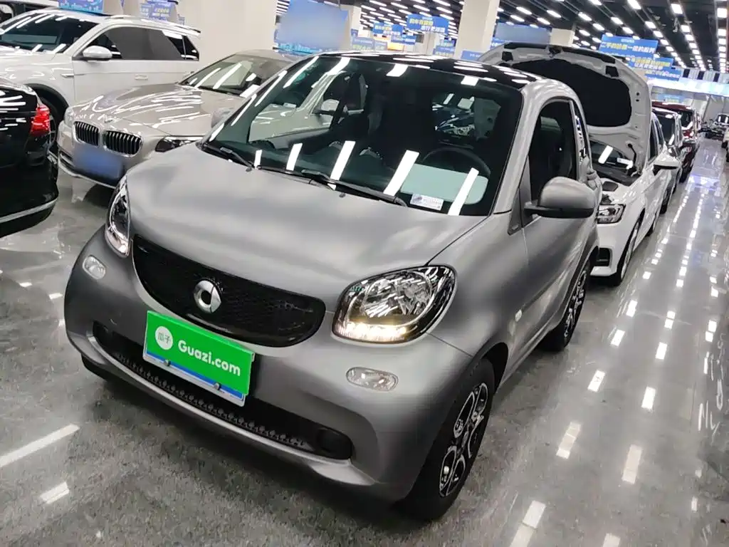 smart fortwo 2019 2019 0.9T 66kW Hardtop Wind Edition China VI