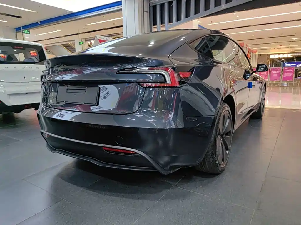 Tesla Model 3 2026 2025 Model Rear-Wheel Drive Edition