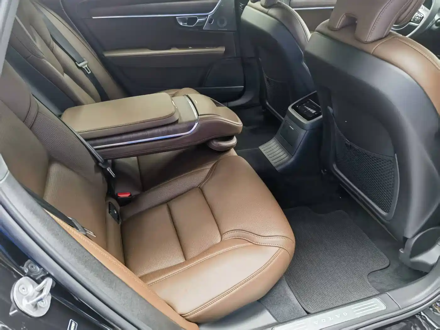 Volvo S90 Plug-in Hybrid 2024 2024 PHEV AWD Long Range Excellence Luxury Edition