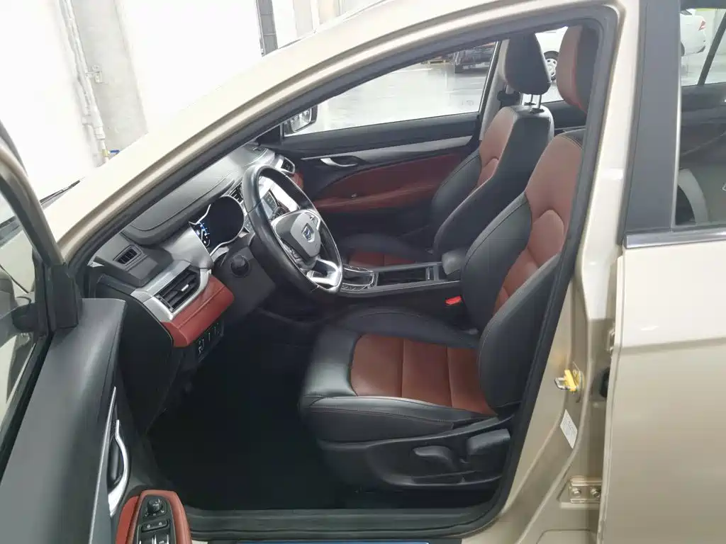 Geely Vision S1 2019 2019 Upgrade 1.5L CVT Luxury