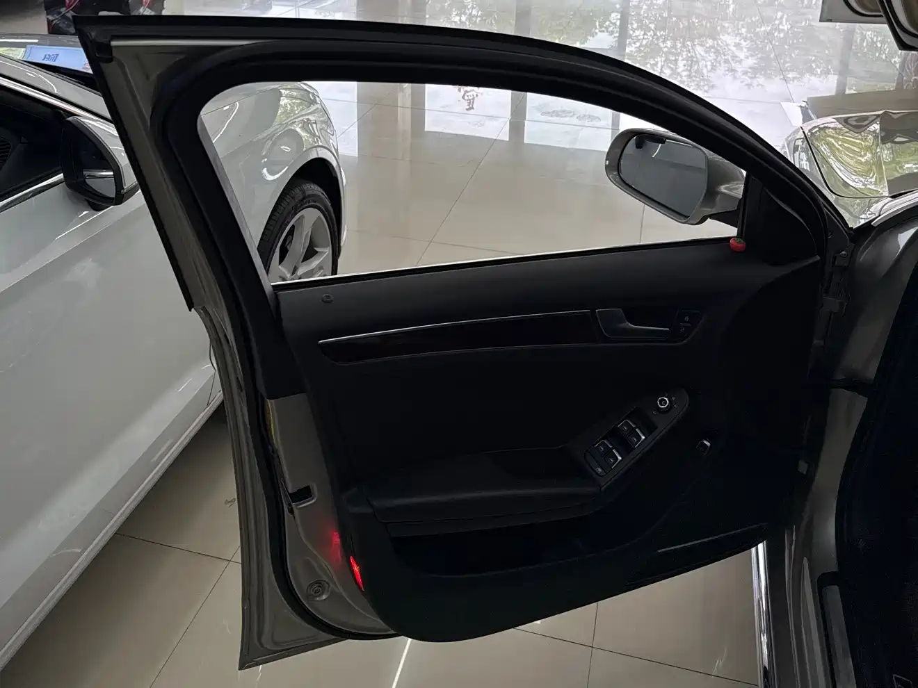 Audi A4L 2016 35 TFSI Automatic Comfort фото 8