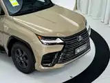 Photo 25 - Lexus LX