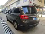 Фото 9 - Buick GL8