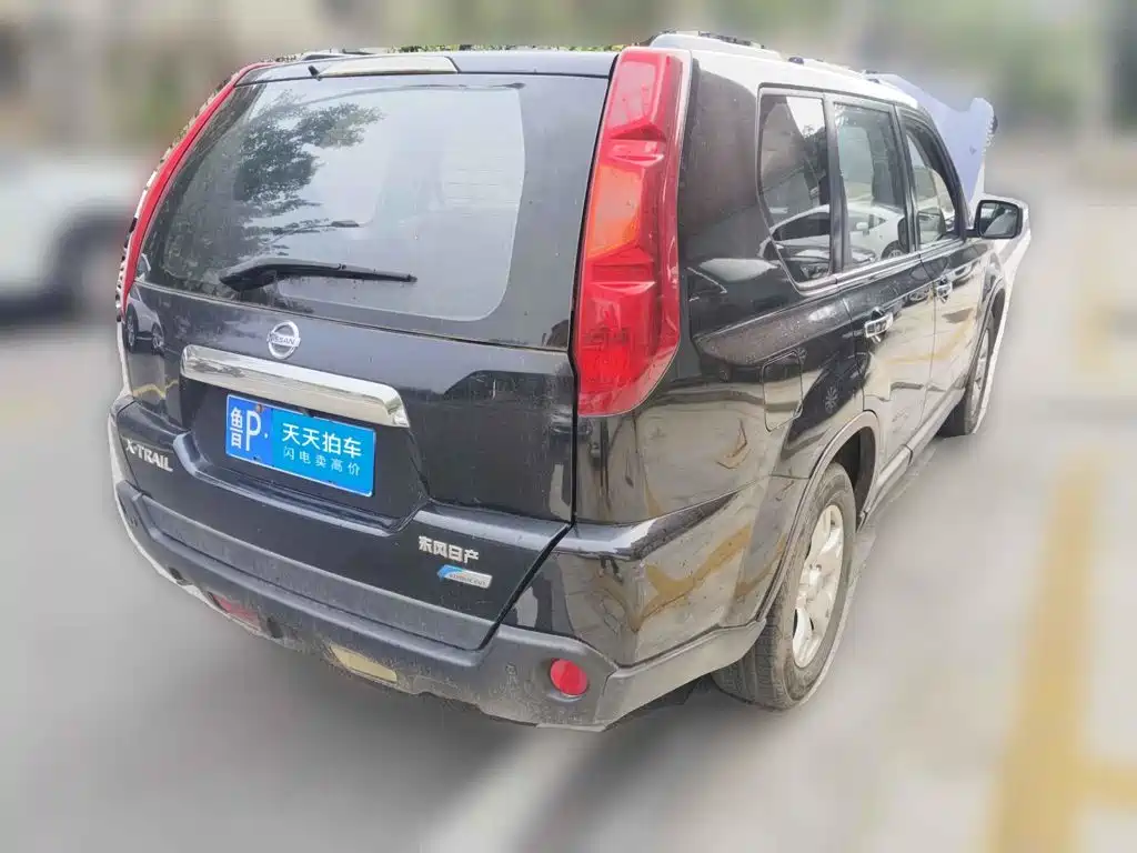 Фото 2 - Nissan X-Trail