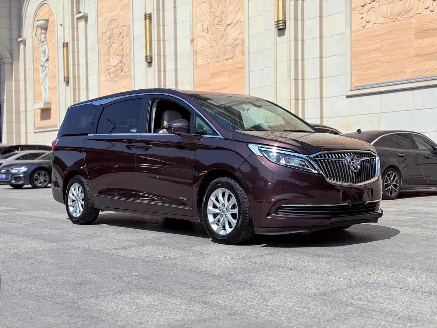 Buick GL8 2017 ES 28T Comfort Type China V фото 3